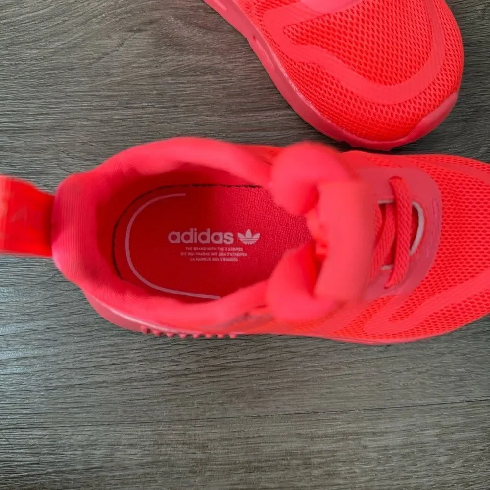 Adidas Red Sneakers Toddler Size 6K – Unisex